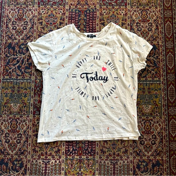π Lovely happy and smile t shirt - Picture 2 of 7